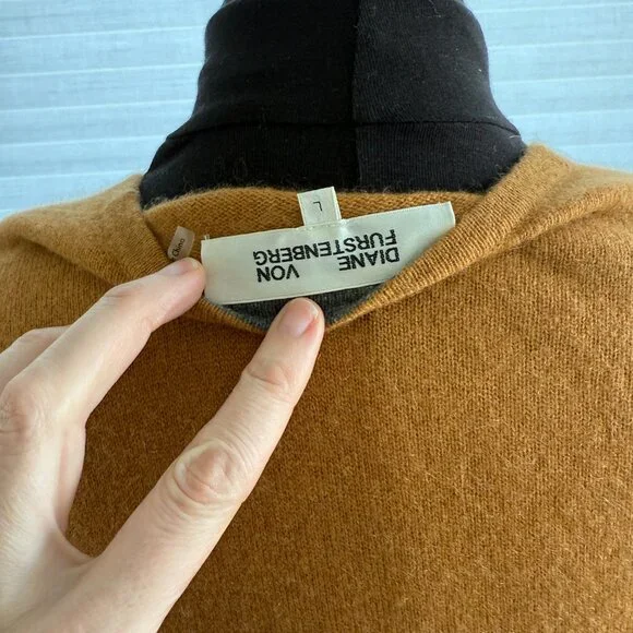 DVF 100% Cashmere Wrap Dress – Honey Brown – Size L - Picture 5 of 7